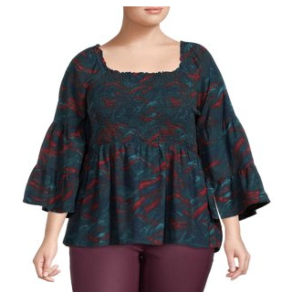 Terra & Sky Women's Plus Size Bell Sleeve Smock Top